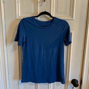 Lululemon T Shirt